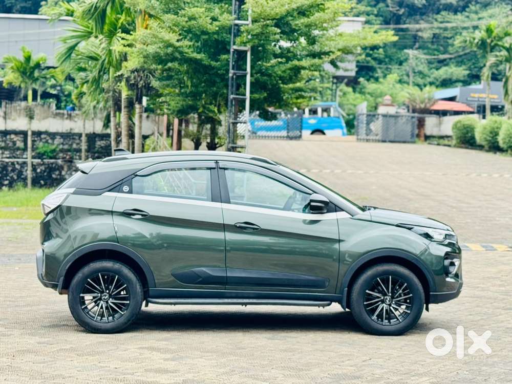 Tata Nexon 1.2 Revotron Xma Amt (s), 2023, Petrol