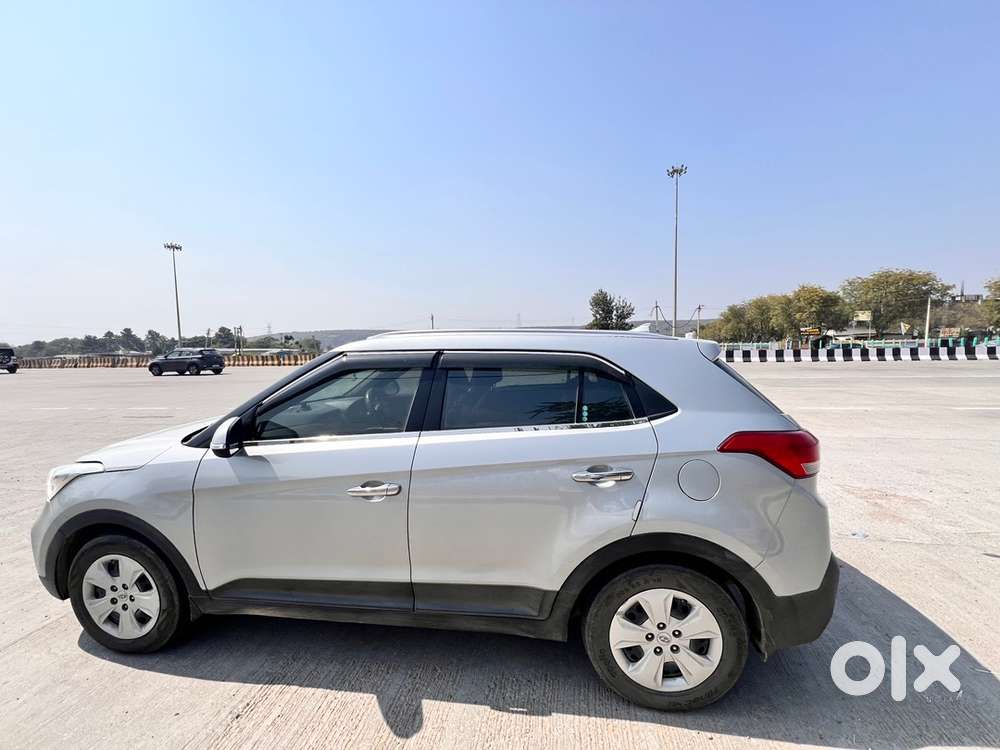 Hyundai Creta Diesel  1st Owner  Full Hyundai Service  Excellent Co