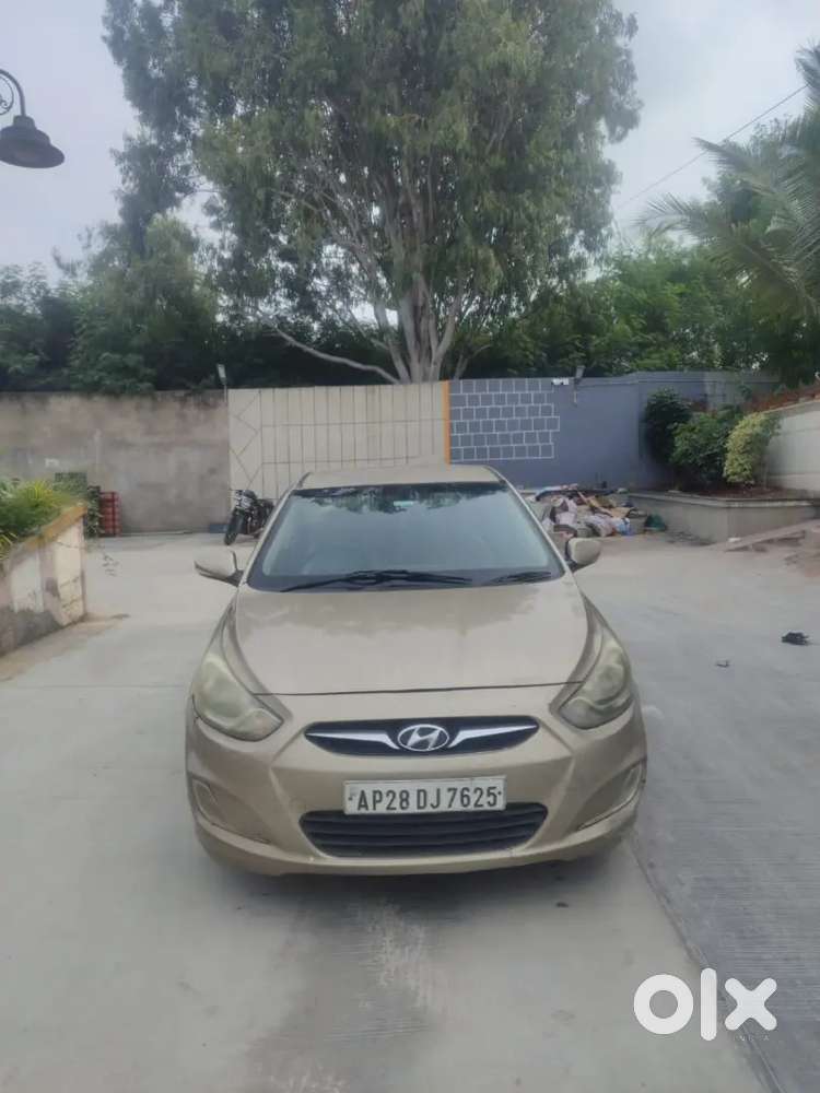 Hyundai Verna 1.6 Sx Crdi 2011