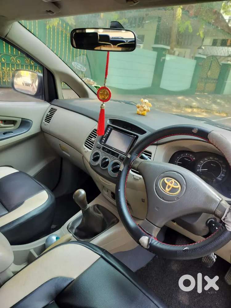 Innova 2011 Second Owner Ship Insurance Current Excellent Condition..