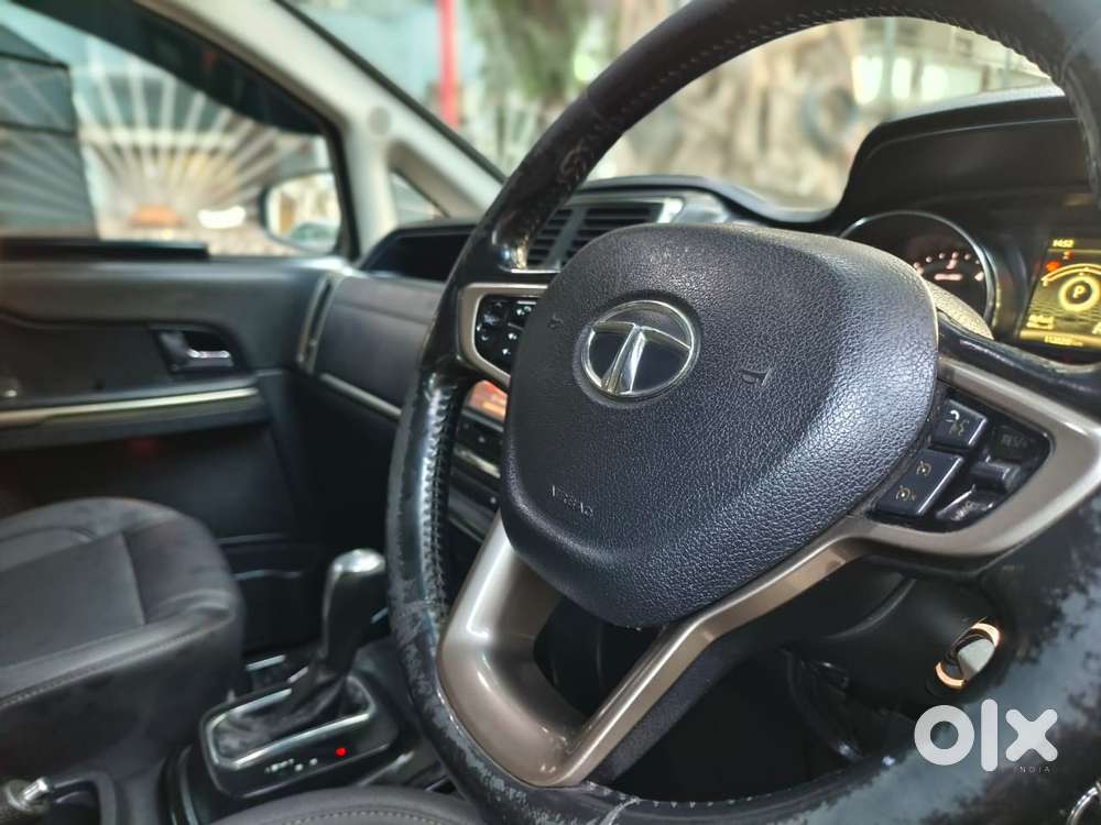 Tata Hexa 2.2 Xta 4x2 7 Str Dual Tone, 2017, Diesel