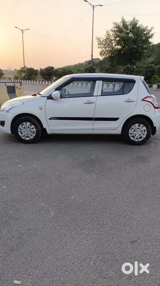 Maruti Suzuki Swift 2012 Petrol 45000 Km Driven