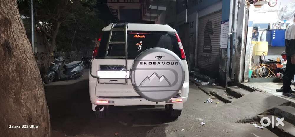 Ford Endeavour 2012 Diesel 90000 Km Driven