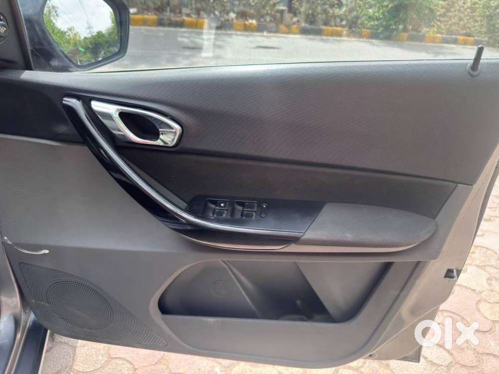 Tata Tigor Xz, 2018, Petrol