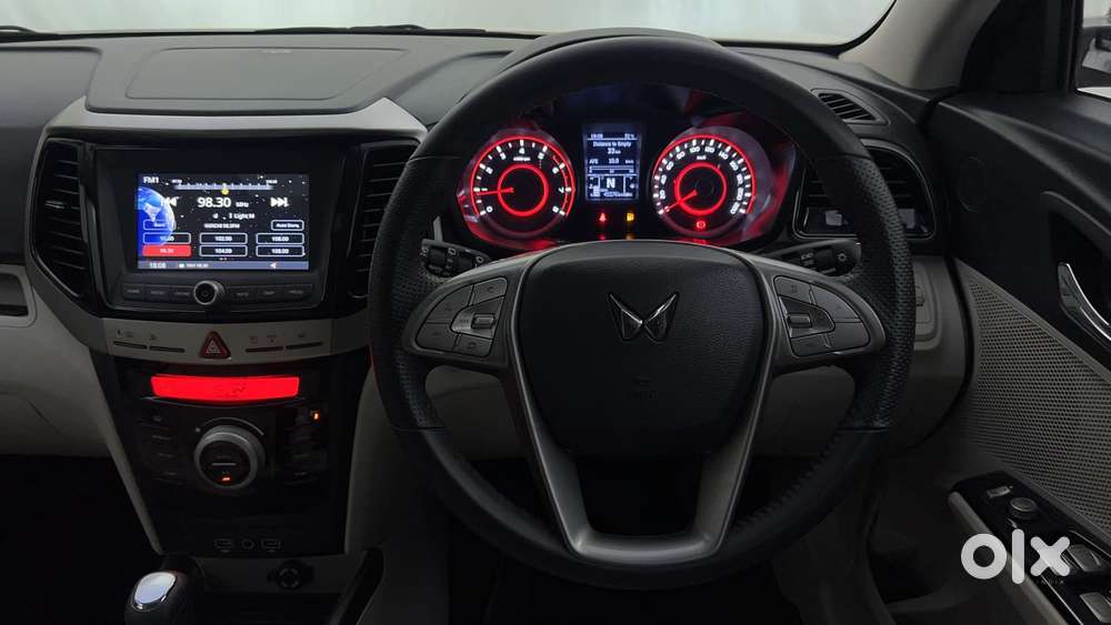 Mahindra Xuv300 1.2 W8 (o) Amt Petrol, 2022, Petrol