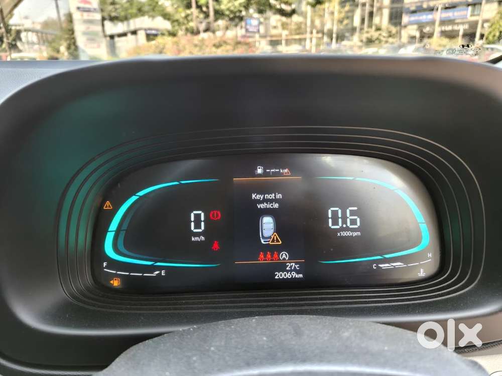 Hyundai Venue Sx Mt, 2023, Petrol