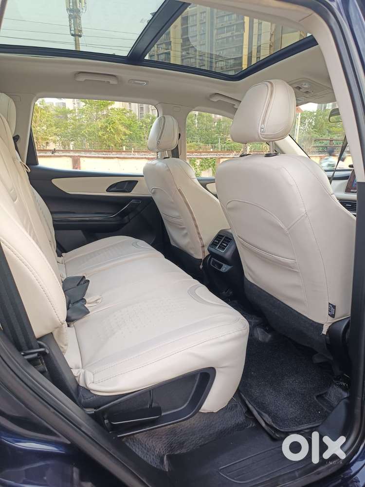 Mahindra Xuv700 2.2 Ax 5 Diesel At 7 Str, 2023, Diesel