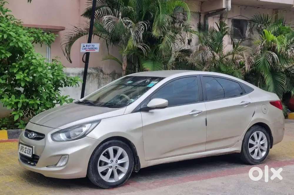 Hyundai Verna 2011 Diesel 75200 Km Driven