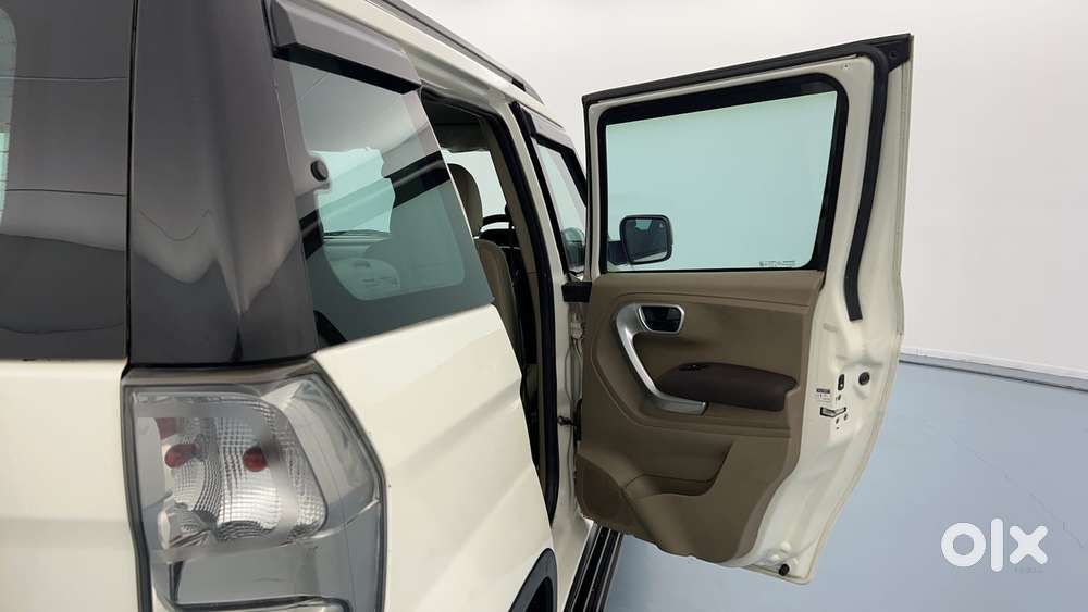 Mahindra Tuv 300 Mhawk100 T8, 2019, Diesel