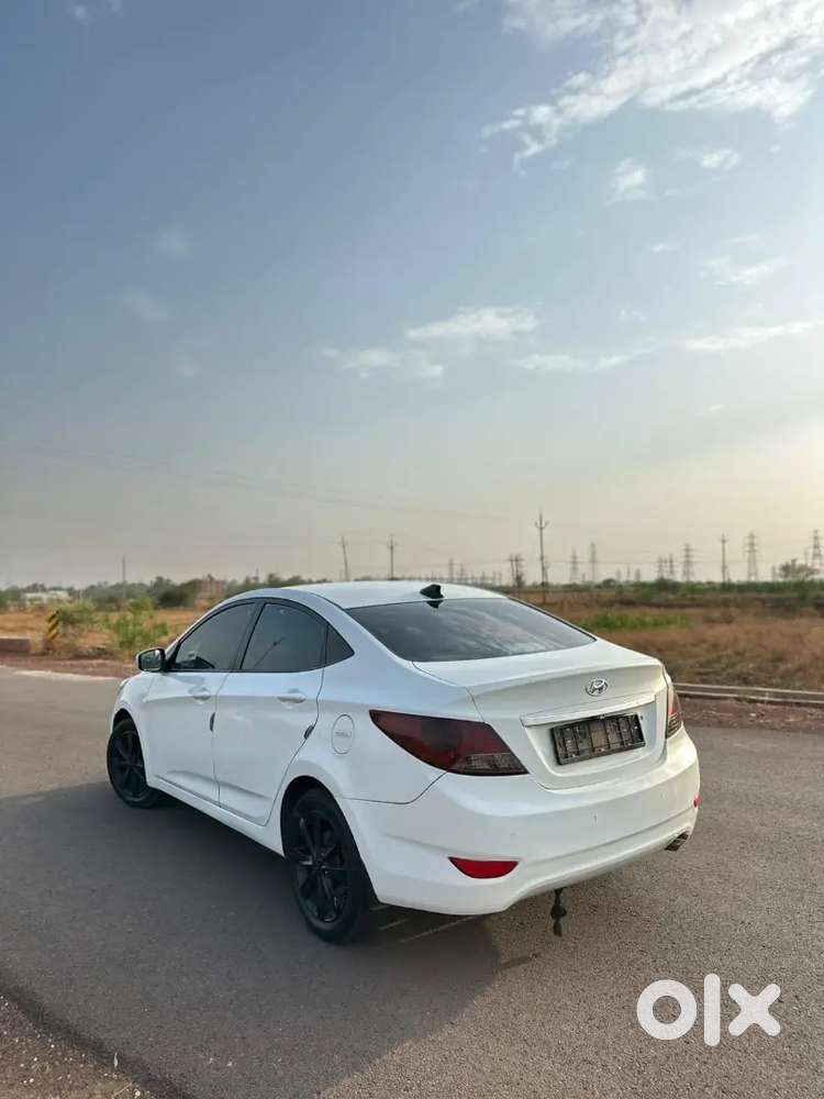 Hyundai Verna 2013 Fluidic Petrol Manual