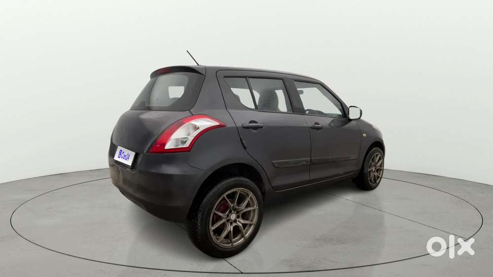 Maruti Suzuki Swift 1.2 Lxi (o), 2017, Petrol