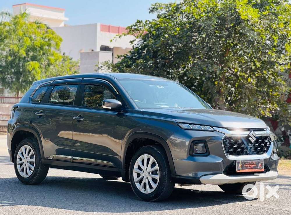 Maruti Suzuki Grand Vitara 1.5 Delta Smart Hybrid At, 2023, Petrol