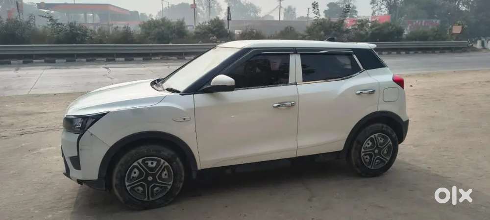 Mahindra Xuv300 Turbosport 2023 Diesel 72500 Km Driven