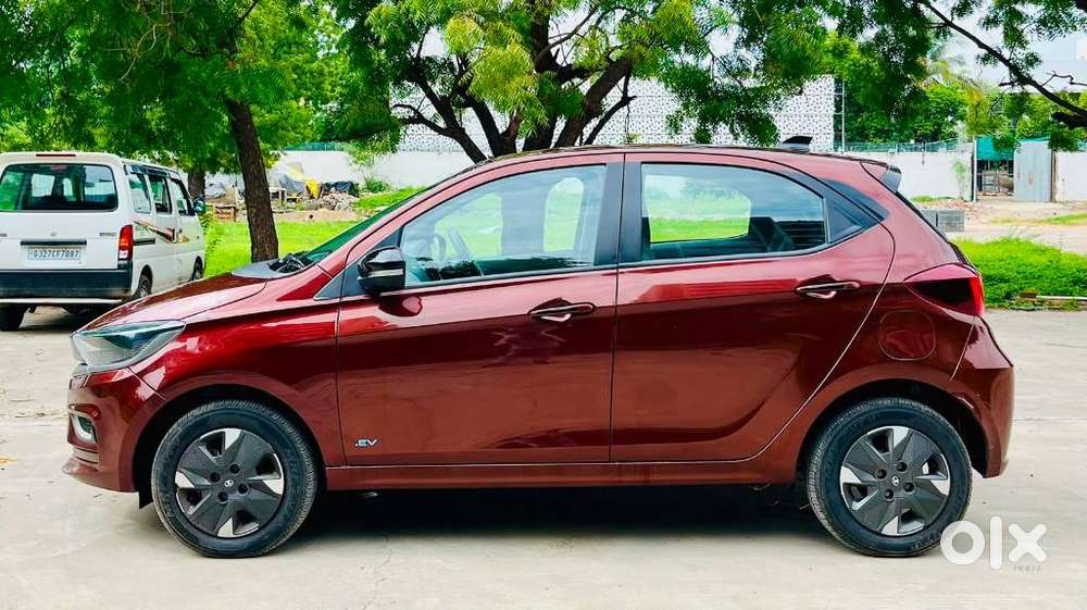 Tata Tiago Ev Xz Plus Tech Lux Lr, 2025, Electric