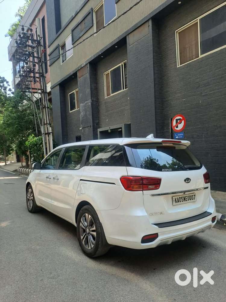 Kia Carnival Premium 8 Str, 2022, Diesel