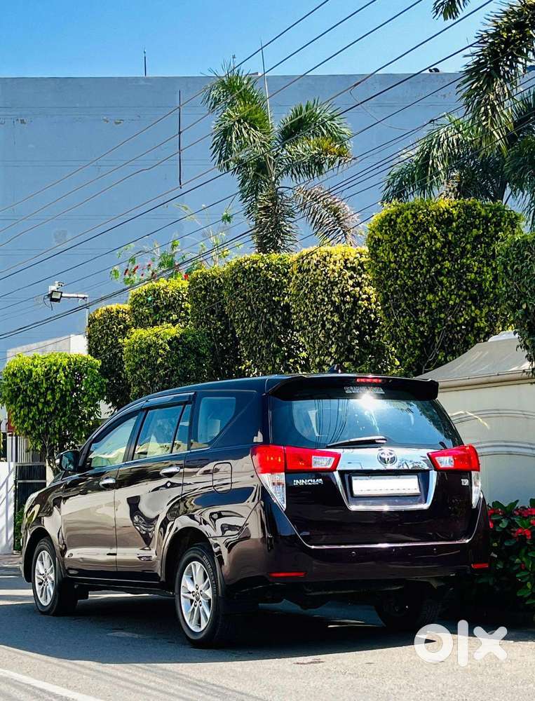 Toyota Innova Crysta 2.4 V, 2017, Diesel