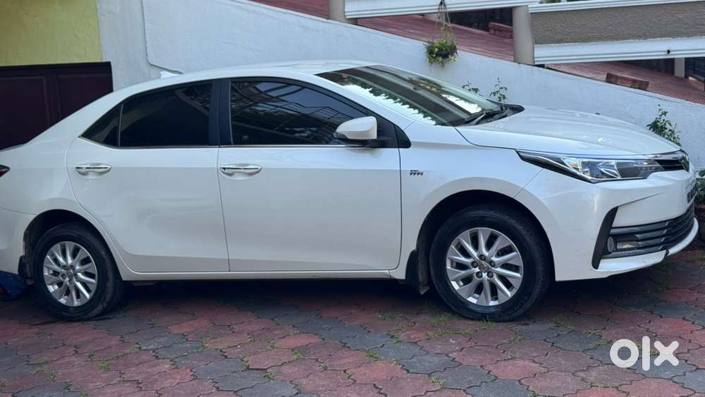 Toyota Corolla Altis Petrol 20000 Km Driven