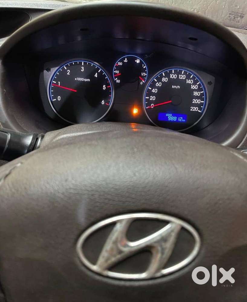 Hyundai I20 Sportz Crdi 2011 Diesel Well Maintained