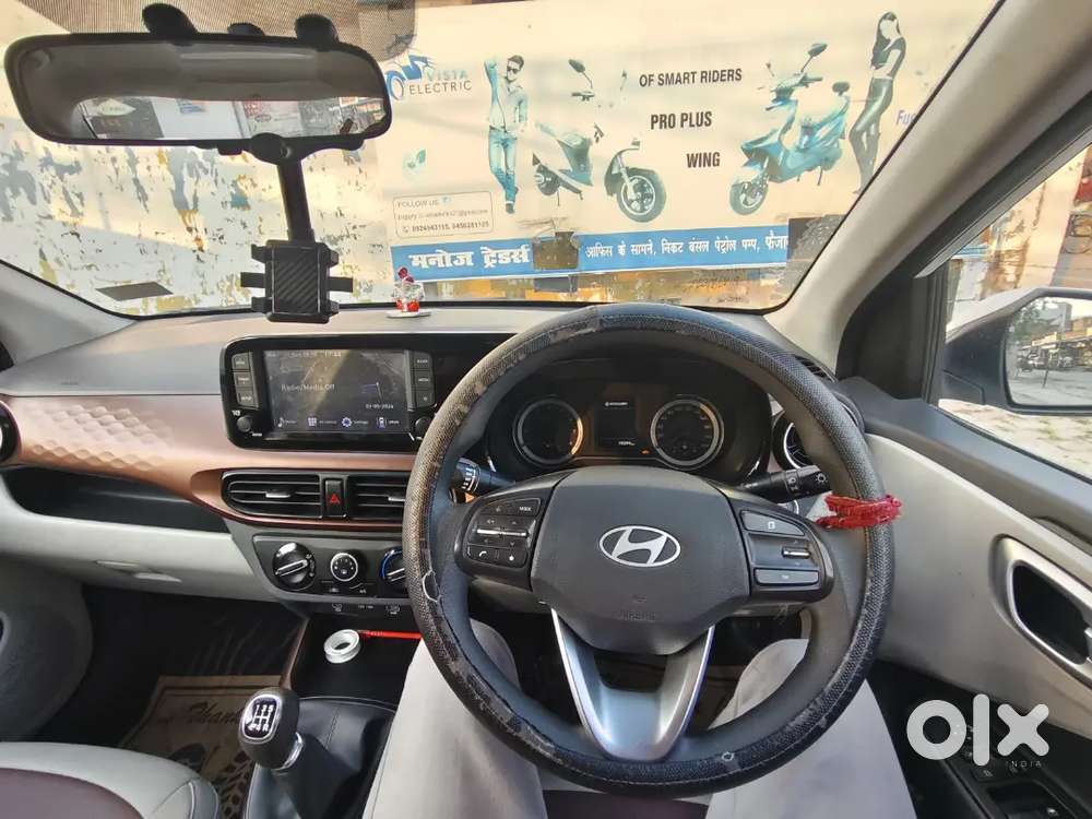 Hyundai Aura 1.2 Sx 2025 Cng