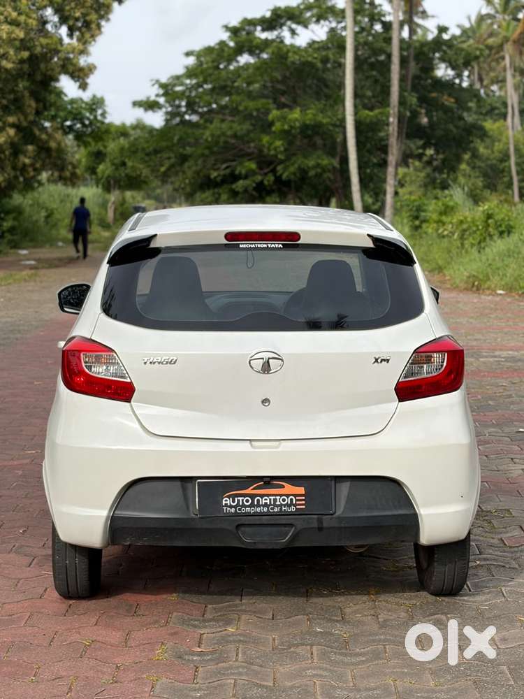 Tata Tiago 1.2 Revotron Xm, 2018, Petrol