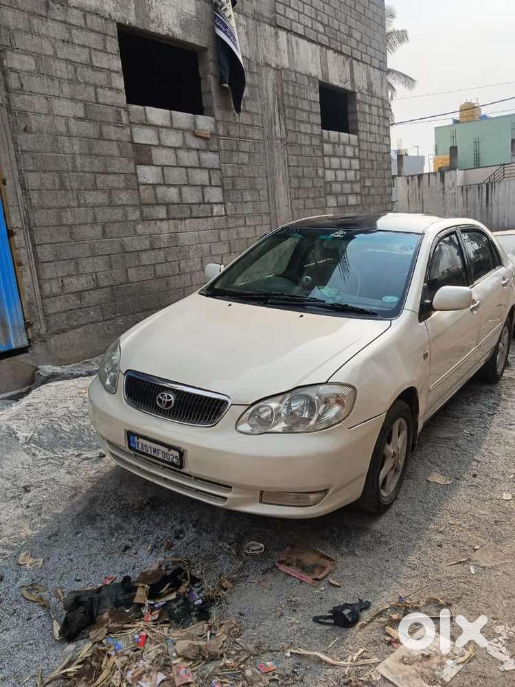 Toyota Corolla Altis 2003 Petrol Well Maintained
