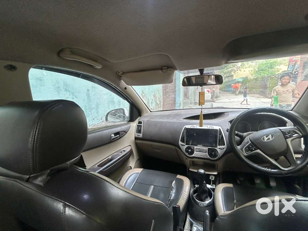 Hyundai I20 Sportz Petrol 2011