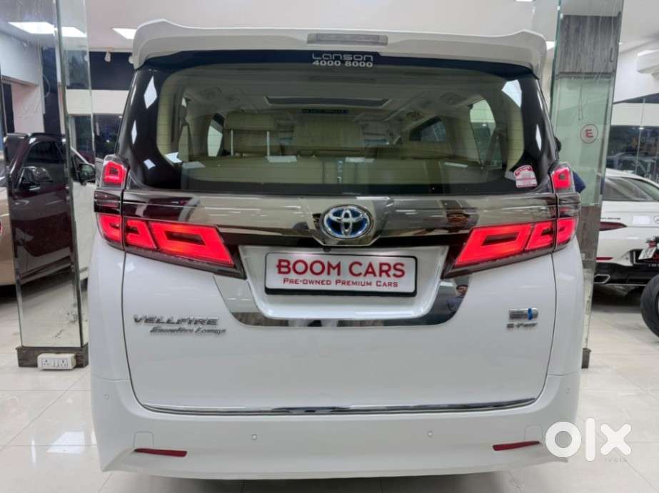 Toyota Vellfire 2.5 Hybrid, 2022, Petrol