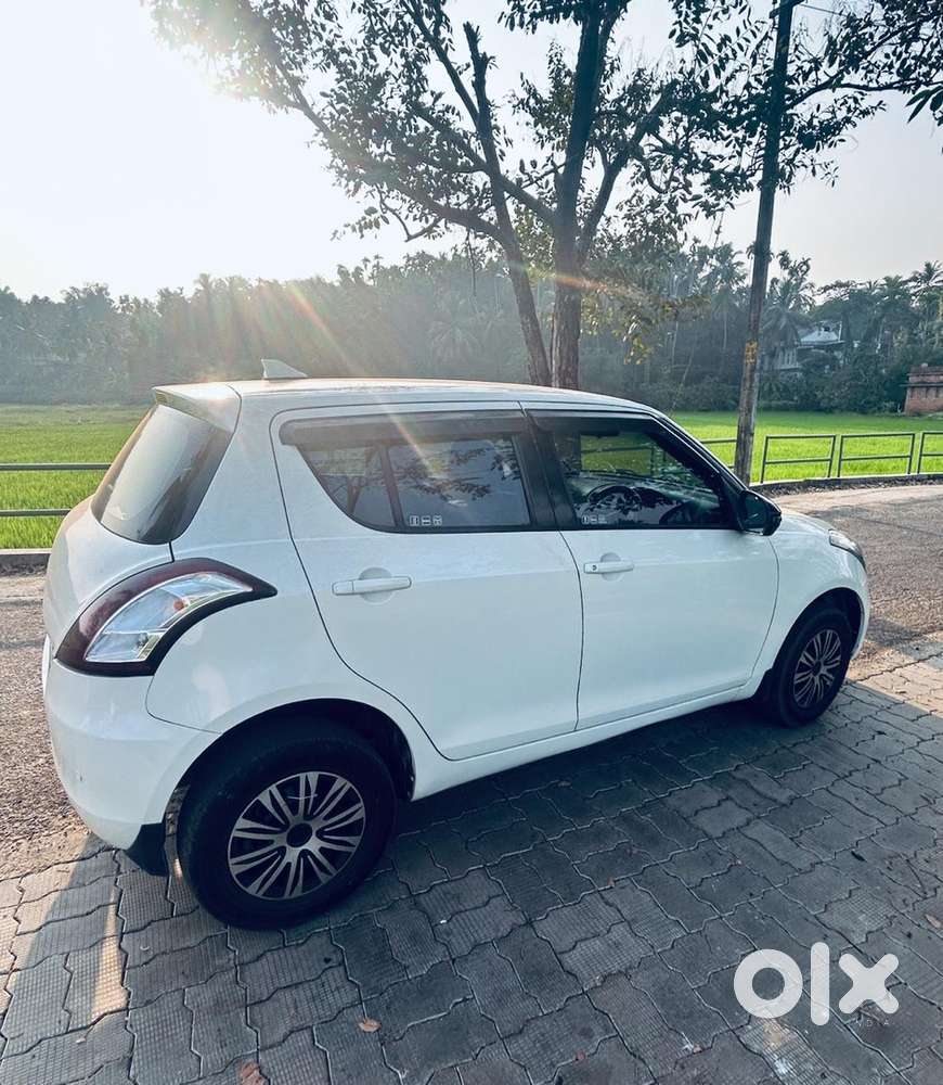Maruti Suzuki Swift 2017 130000 Km Driven