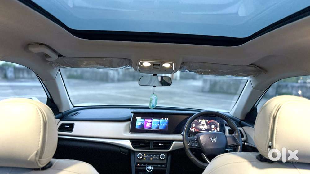 Mahindra Xuv700 2.2 Ax 5 Diesel Mt Str, 2023, Diesel