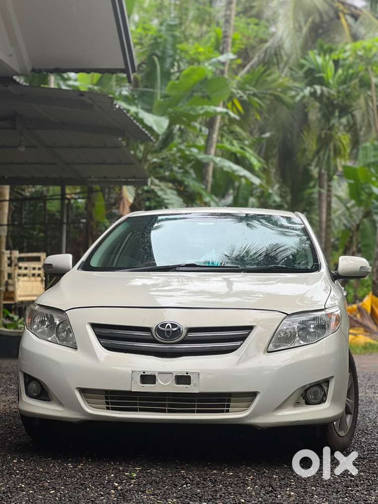 Toyota Corolla Altis 2011