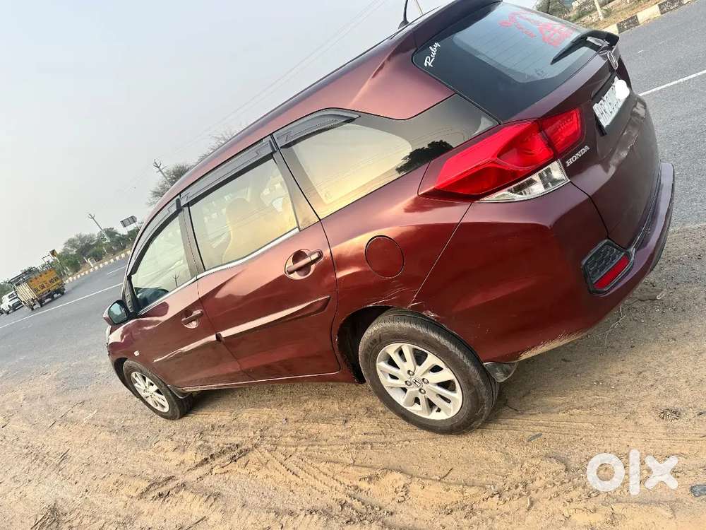 Honda Mobilio 2015 Petrol 137000 Km Driven