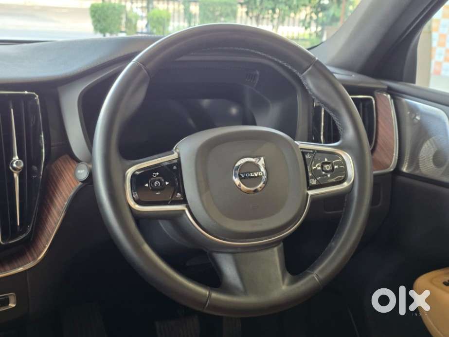 Volvo Xc60 2.0 B5 Ultimate, 2025, Petrol
