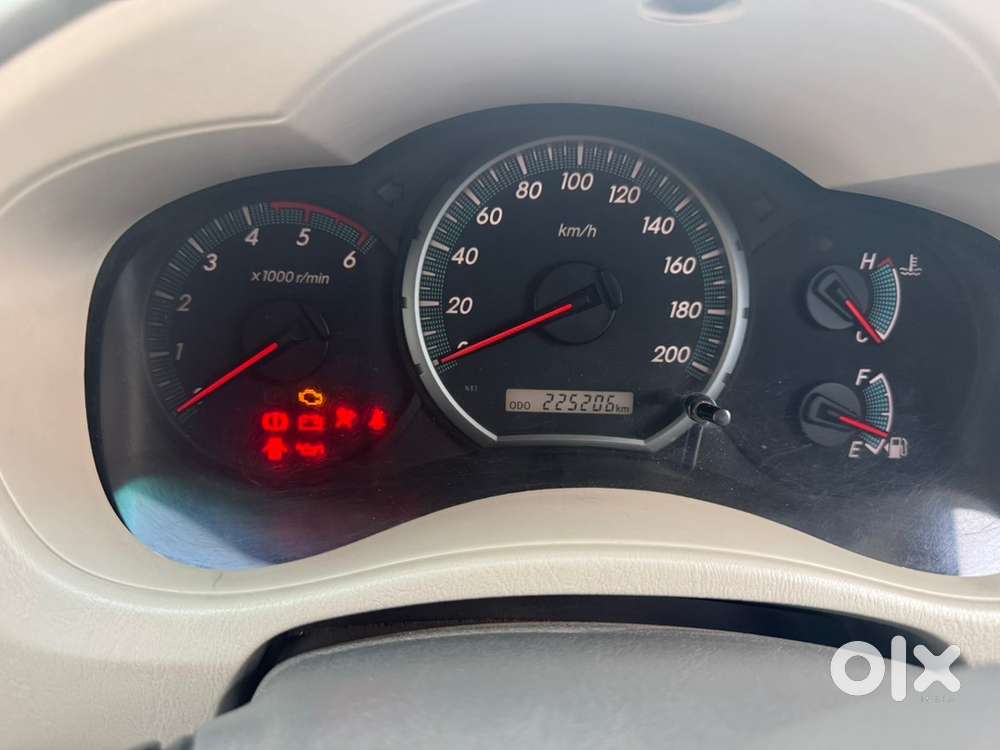 Toyota Innova Diesel 2014