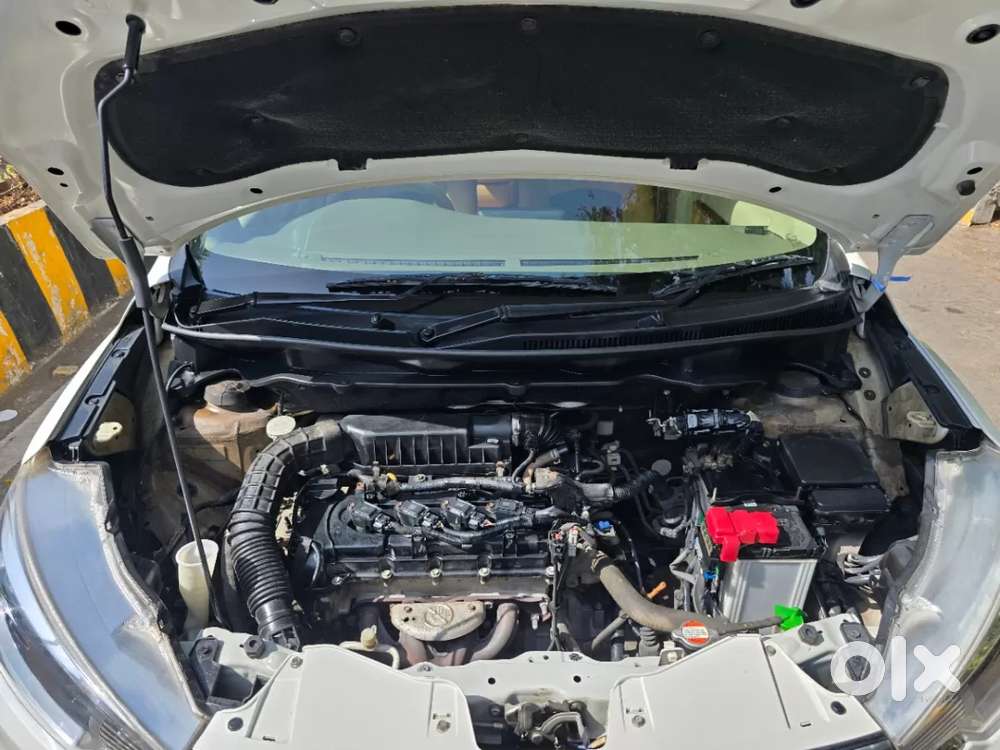 Maruti Suzuki Ertiga Vxi At, 2022, Petrol