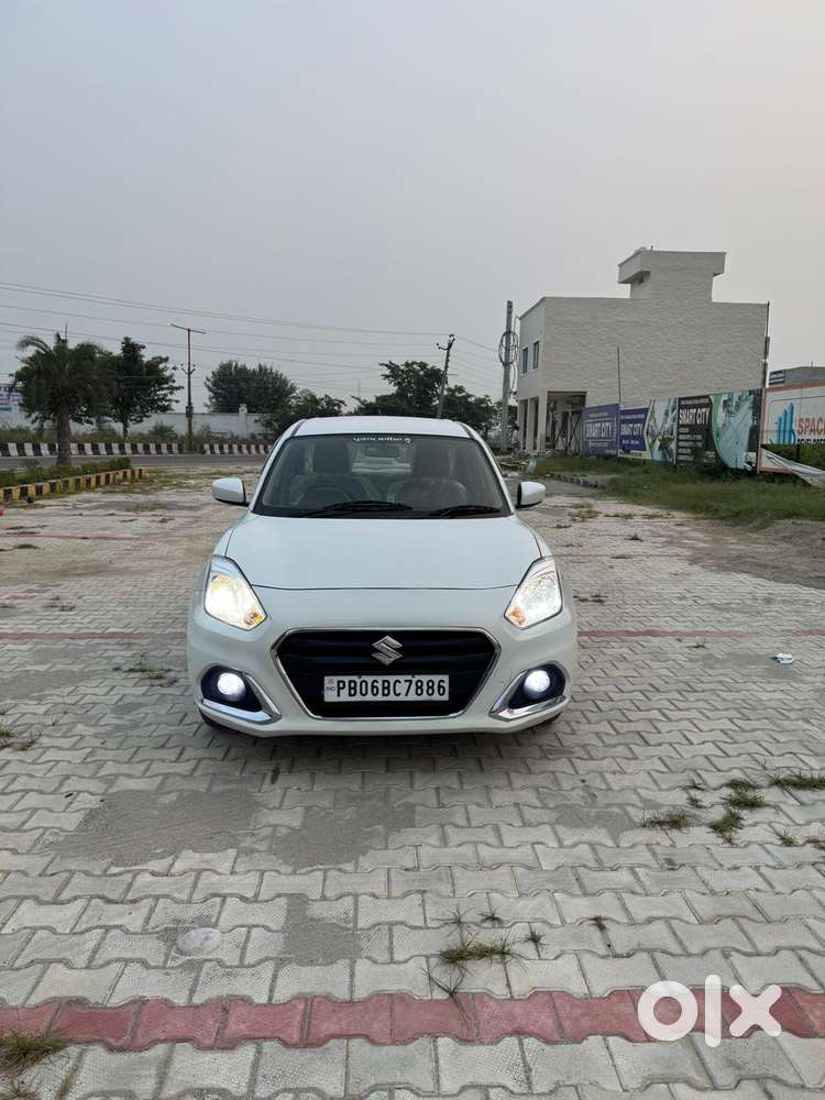 Maruti Suzuki Dzire 1.2 Vxi, 2022, Petrol