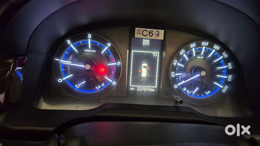 Toyota Innova Crysta 2018 Diesel Manual
