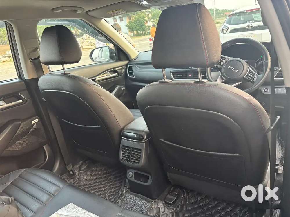 Kia Seltos 2023 Petrol 33000