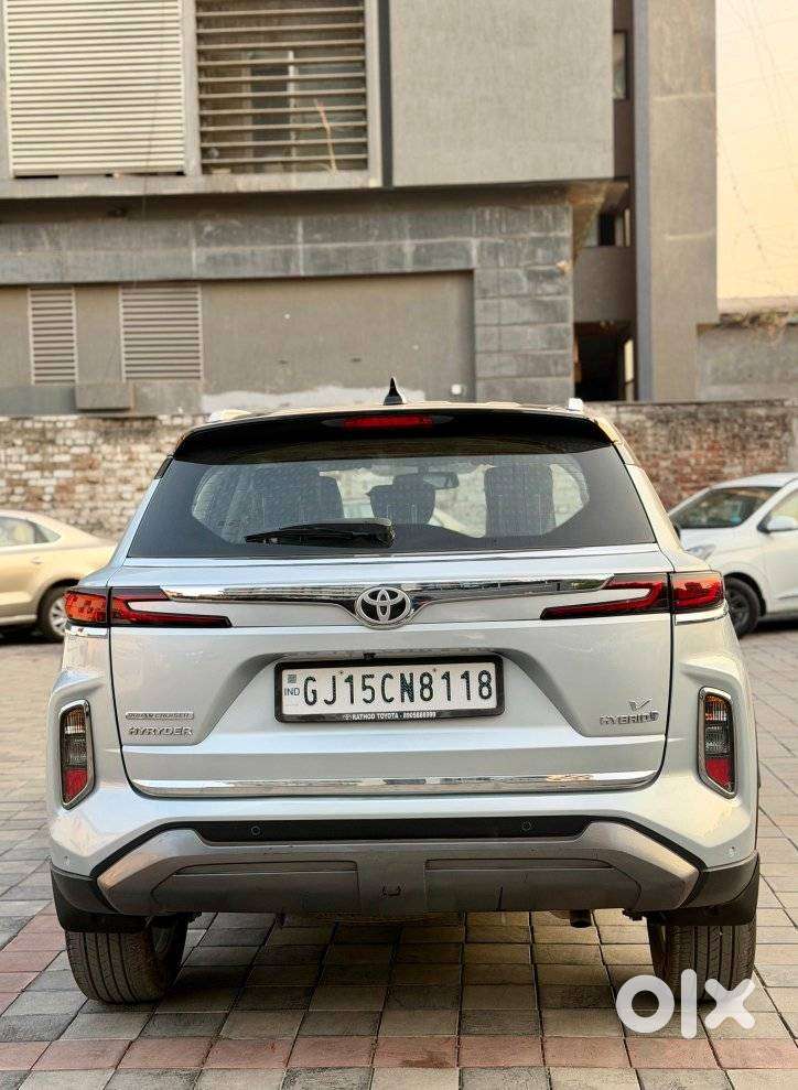 Toyota Urban Cruiser Hyryder 1.5 V Hybrid, 2023, Petrol