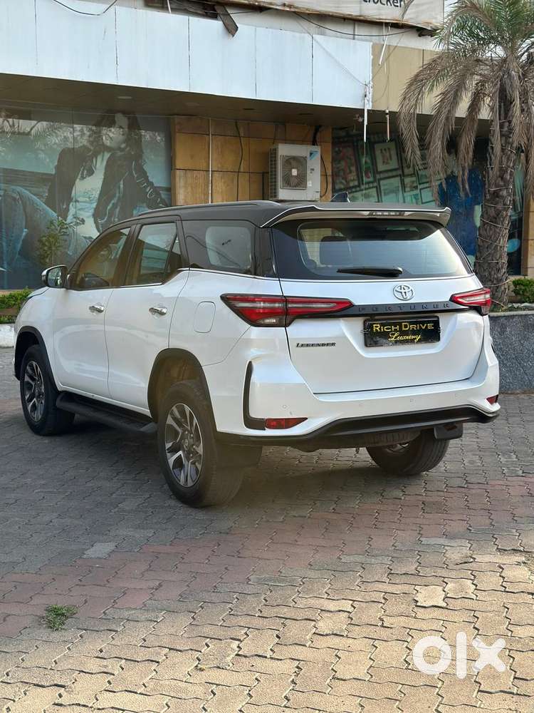 Toyota Fortuner Legender 4x2 At 2.8, 2025, Diesel