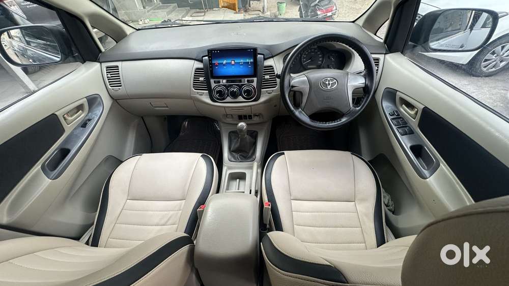 Toyota Innova 2.5 G (diesel) 8 Seater, 2012, Diesel
