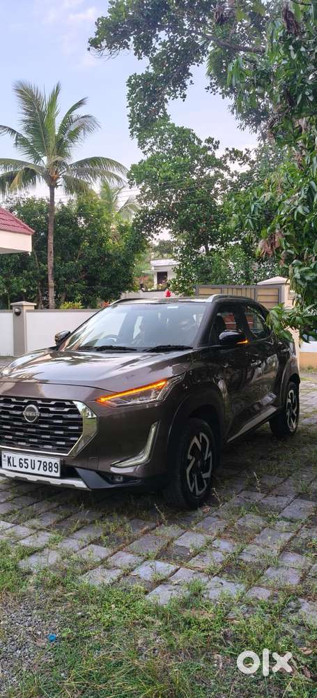 Nissan Magnite 1.0 Xv Premium, 2024, Petrol