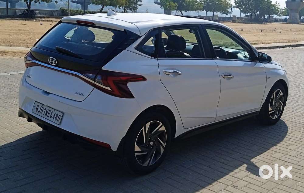 Hyundai I20 Asta 1.4 At With Avn, 2022, Petrol