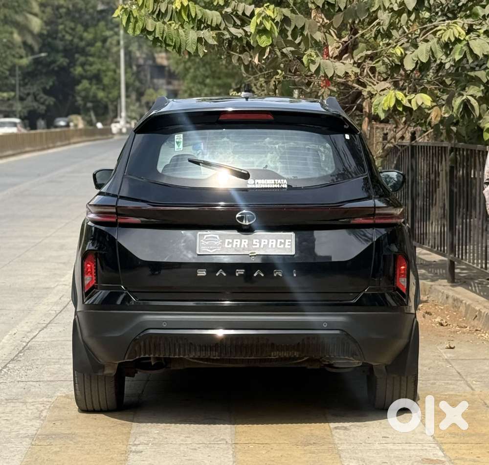 Tata Safari Adventure Plus Dark Edition At, 2024, Diesel