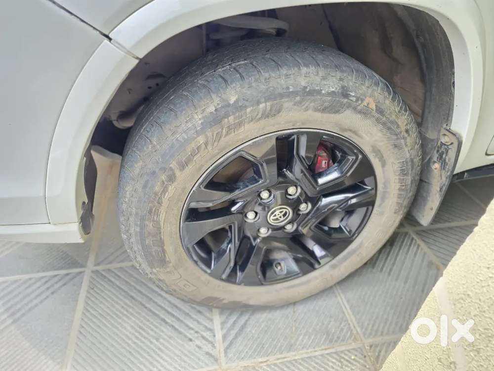 Toyota Fortuner Legender 2023