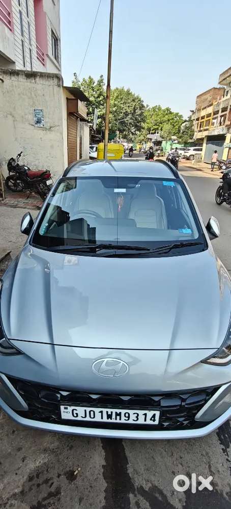 Hyundai Grand I10 Sportz 1.2 – For Sale
• Only 6,800 Km Driven