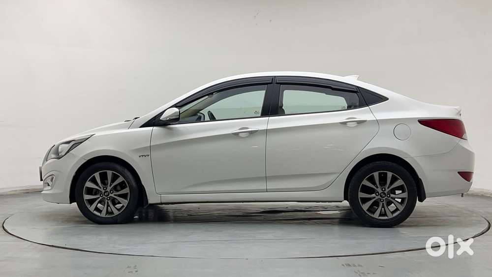 Hyundai Verna Fluidic 1.6 Vtvt Sx, 2016, Petrol