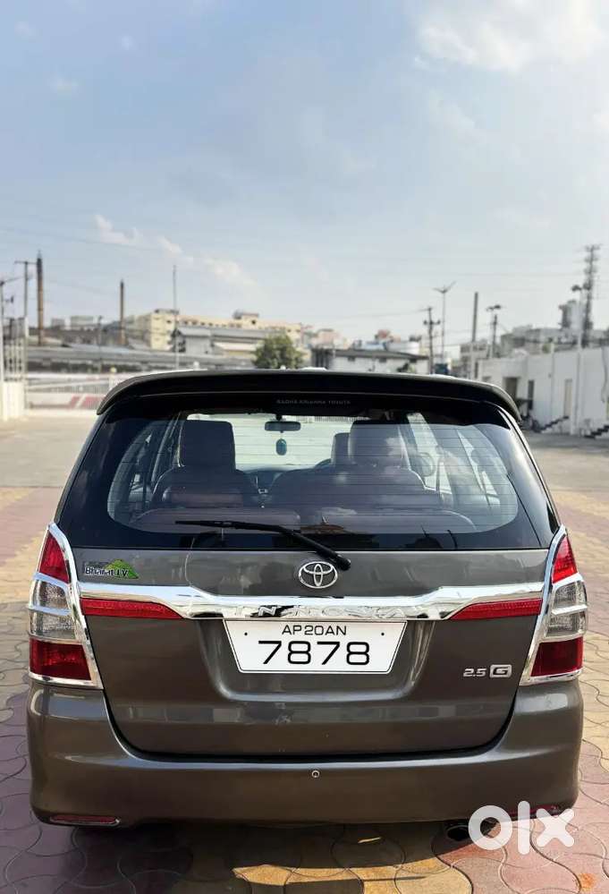 Toyota Innova 2012 Diesel 157000 Km Driven