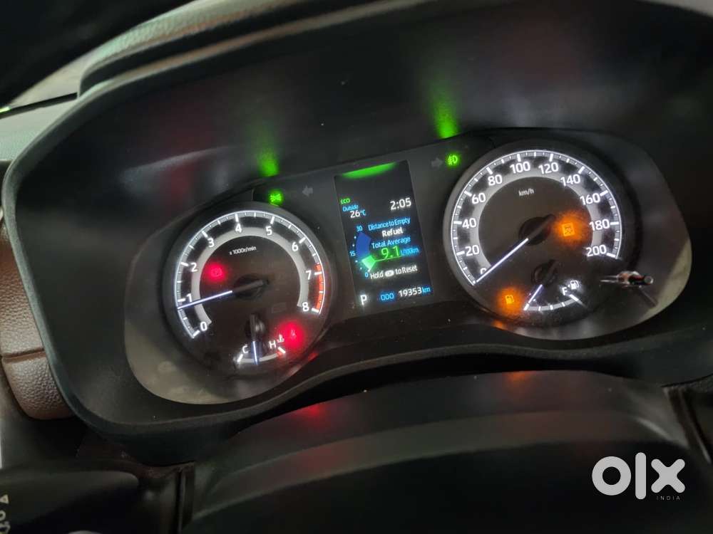 Toyota Innova Hycross 2.0 G-slf 7 Str, 2025, Petrol