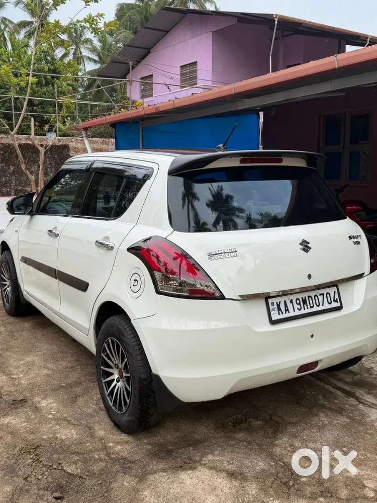 Maruti Suzuki Swift 2013 Diesel 142000 Km Driven