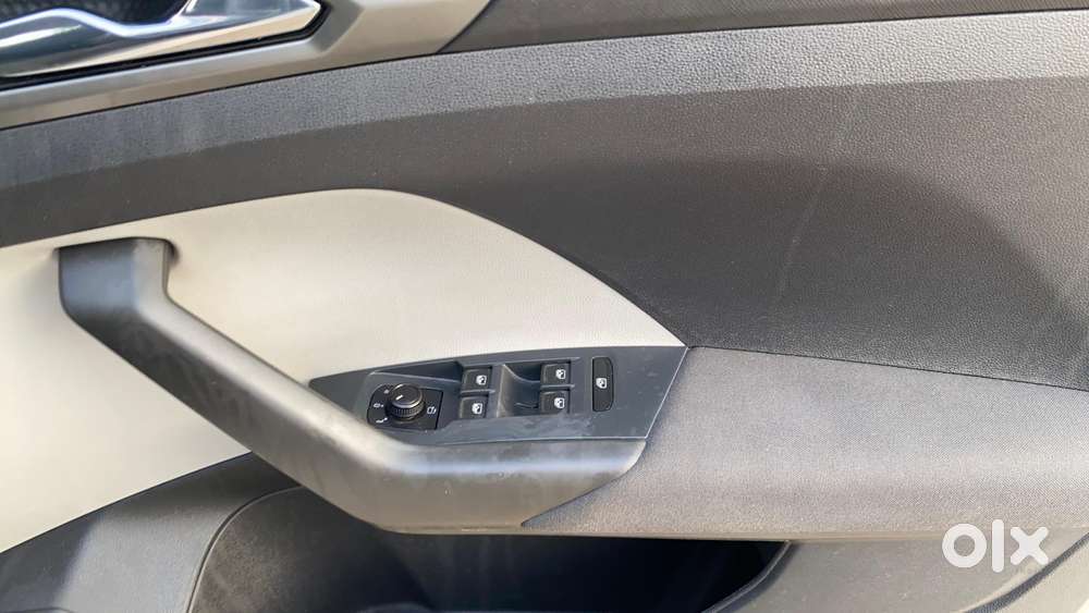 Skoda Kushaq 1.0 Tsi Ambition, 2022, Petrol